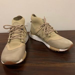 New Balance 247 Sneakers